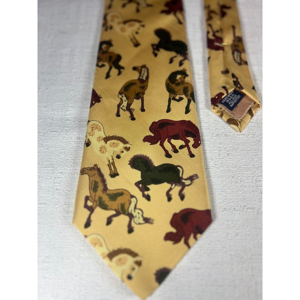 Paul Stuart New York Mens Silk Tie Yellow Gold Equestrian Horse Print USA Made
